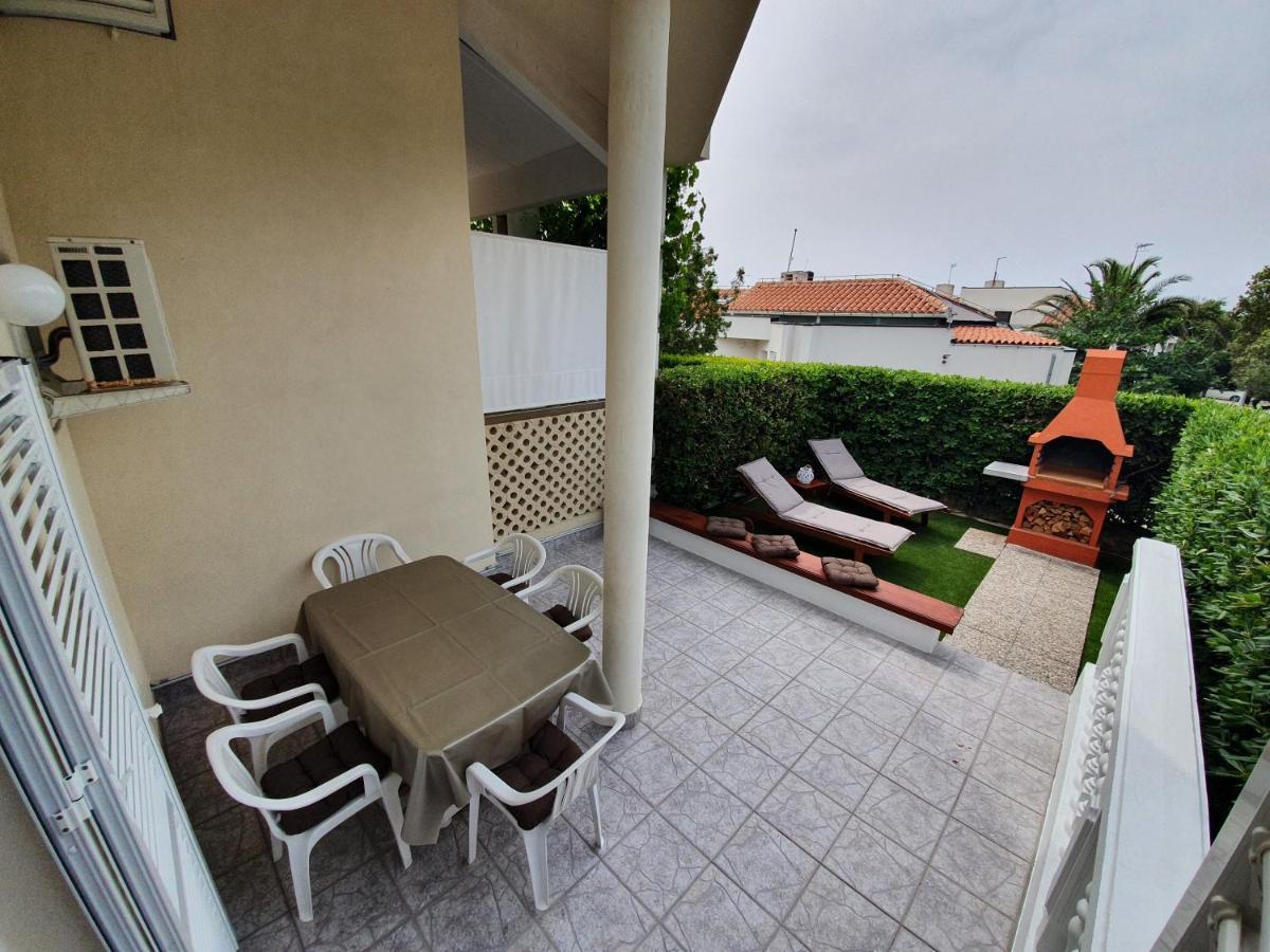 Apartment Tinateo, Gajac Новаля Екстериор снимка